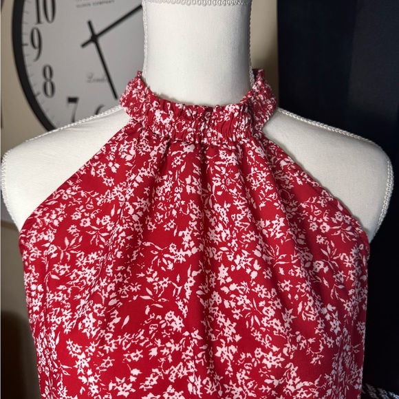 NWOT Floral Red and White Mini Dress cut out shoulders size medium - Picture 2 of 9